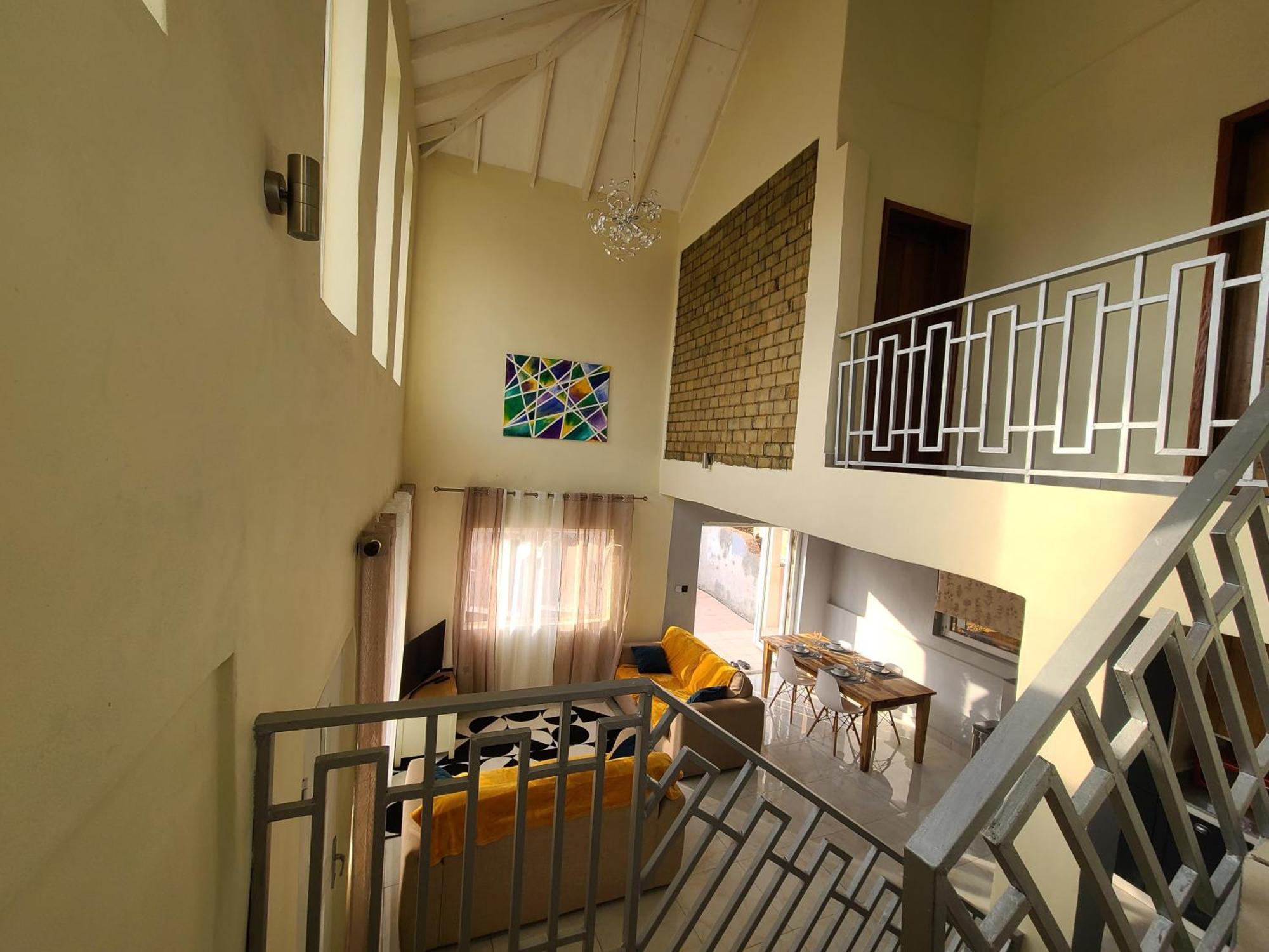 Remarkable 3-Bed House In Freetown Villa Exterior photo